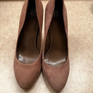 New BCBG Tan Leather Suede High Heels Pumps Shoes